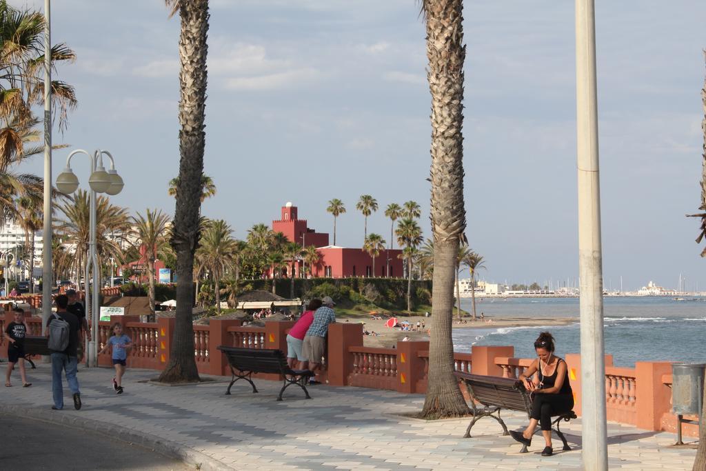 Ferienwohnung Apartamento Turistico Pueblo Evita Benalmádena Exterior foto